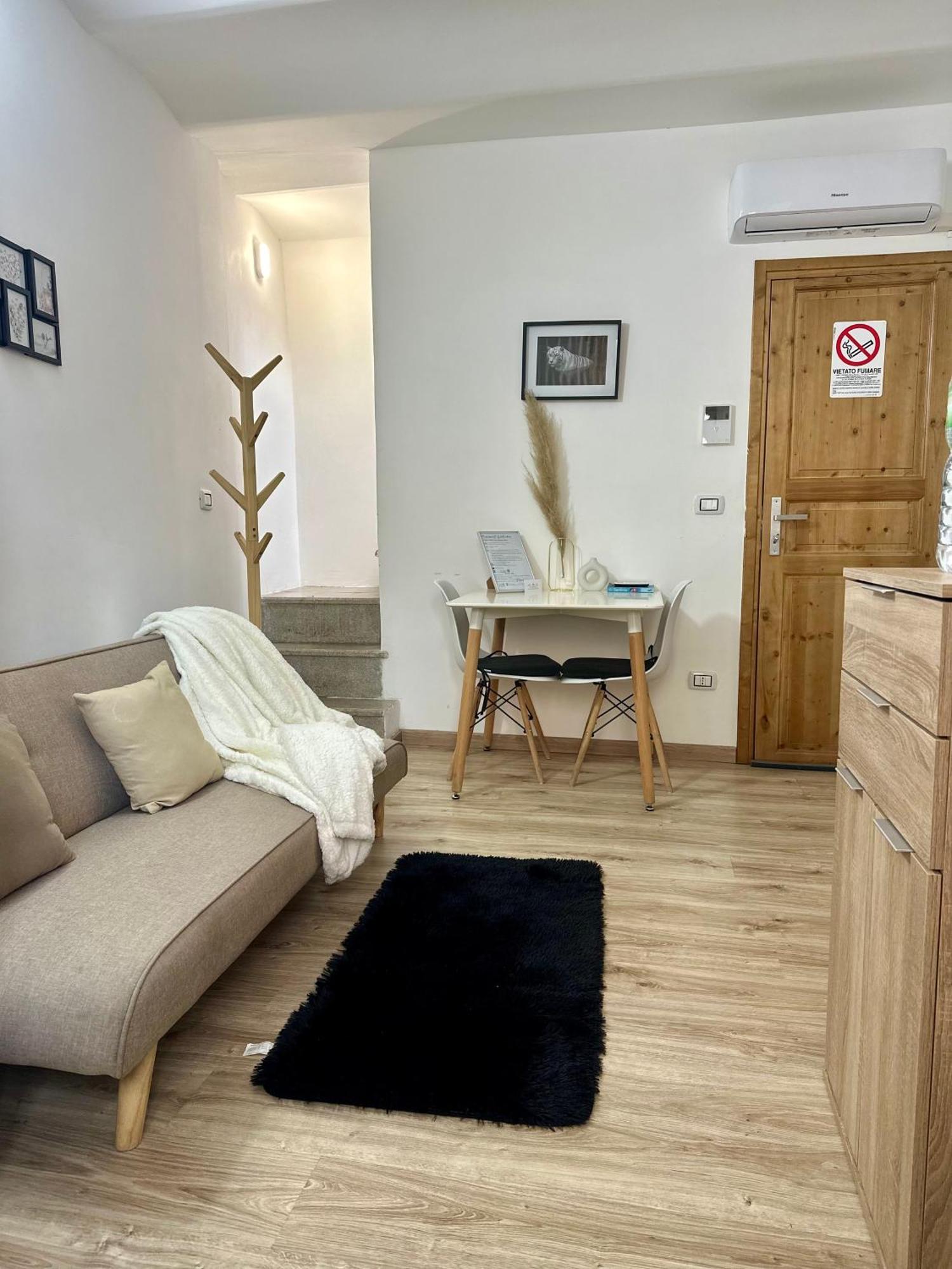 Sassari-Centro Elegante Appartamento Con Wifi E Netflix Kültér fotó