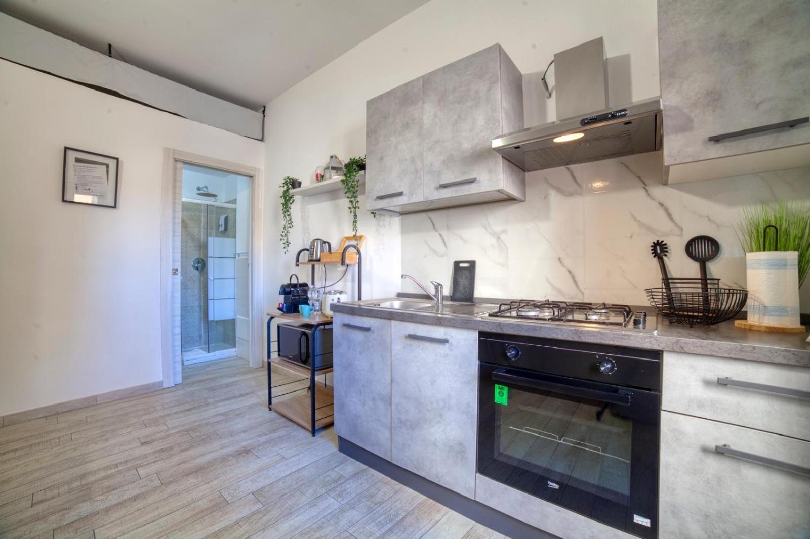 Sassari-Centro Elegante Appartamento Con Wifi E Netflix Kültér fotó